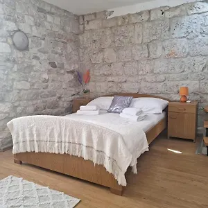 apartment-tonka.splithotels.org/