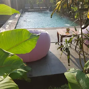 yoga-house-ubud-bali.ubudhotelsnow.com/